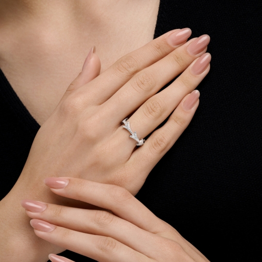 Кольцо из серебра с фианитами