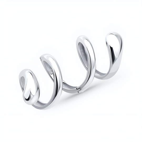 Кольцо из серебра с ювелирными кристаллами и фианитами