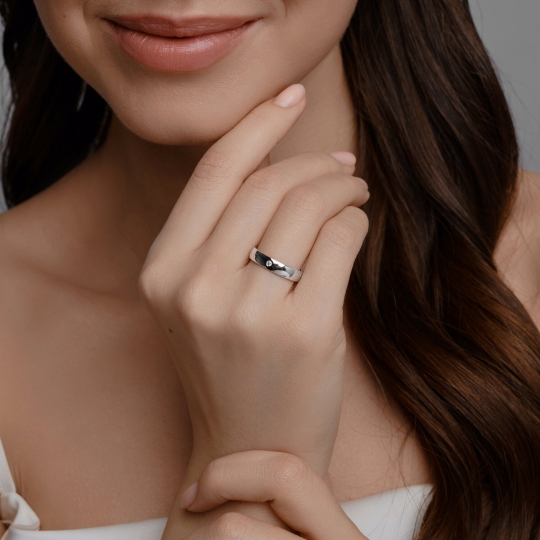 Кольцо из золота с бриллиантами 