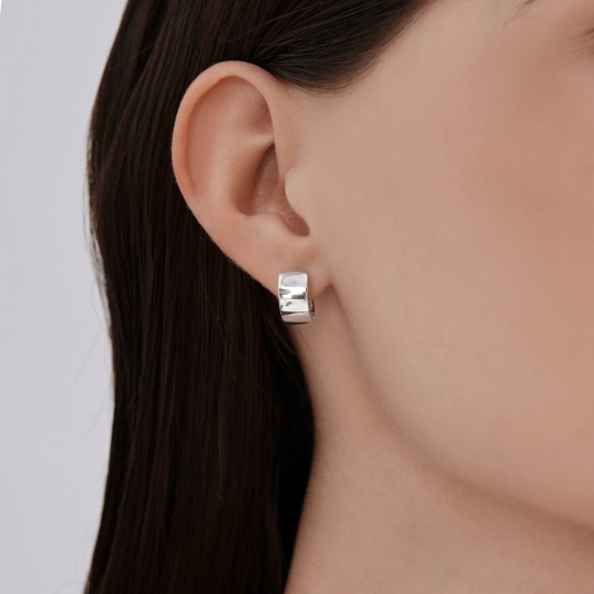 Серьги из серебра с гранатами и фианитами