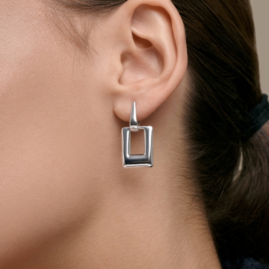 Серьги из серебра с фианитами