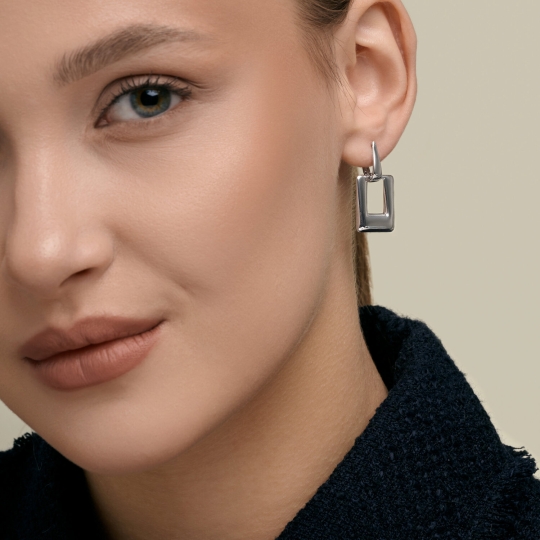 Серьги из серебра с фианитами