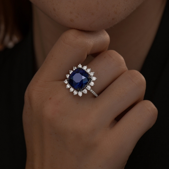 Серьги из серебра с фианитами