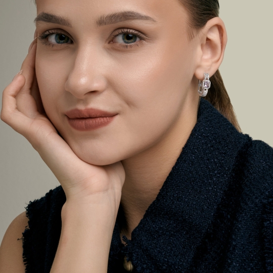 Серьги из серебра с топазами и фианитами