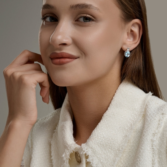 Серьги из серебра с фианитами