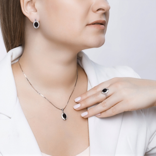 Серьги из серебра с фианитами