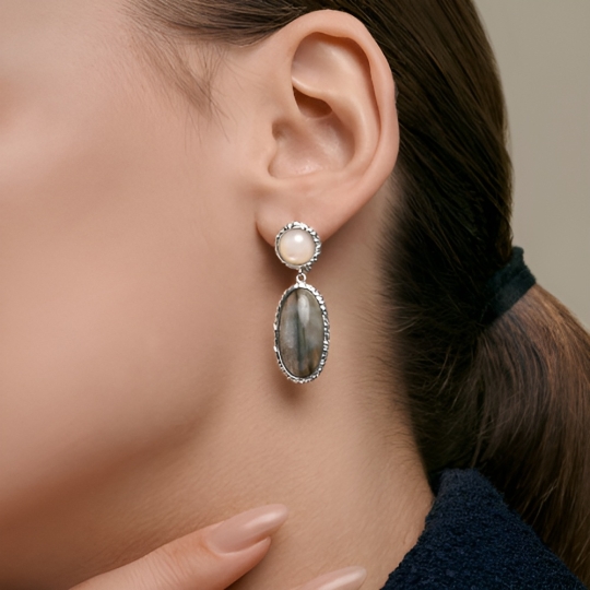 Серьги из серебра с фианитами