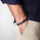 Браслет из кожи со вставками из стали