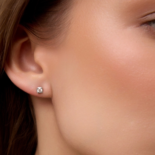 Серьги из золота с фианитами