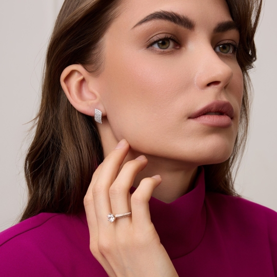 Серьги из золота с фианитами