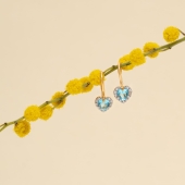 Серьги из золота с ювелирными кристаллами и фианитами