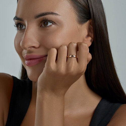 Обручальное кольцо из серебра с позолотой 