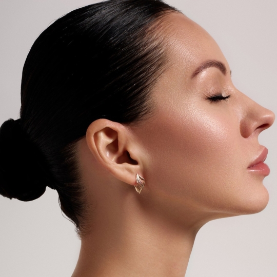 Серьги из золота с алмазной гранью