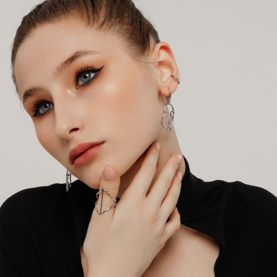Серьги из серебра с бриллиантами