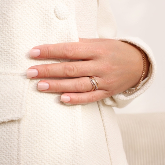 Кольцо из золота с фианитами