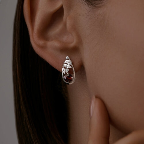 Серьги из серебра с фианитами