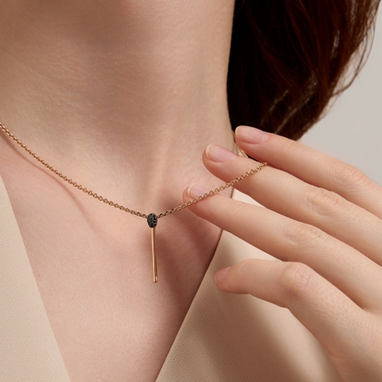 Подвеска из белого золота с бриллиантами