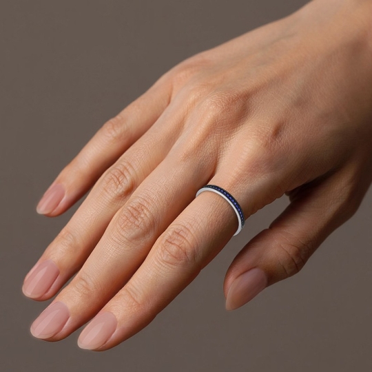 Кольцо из серебра с фианитами