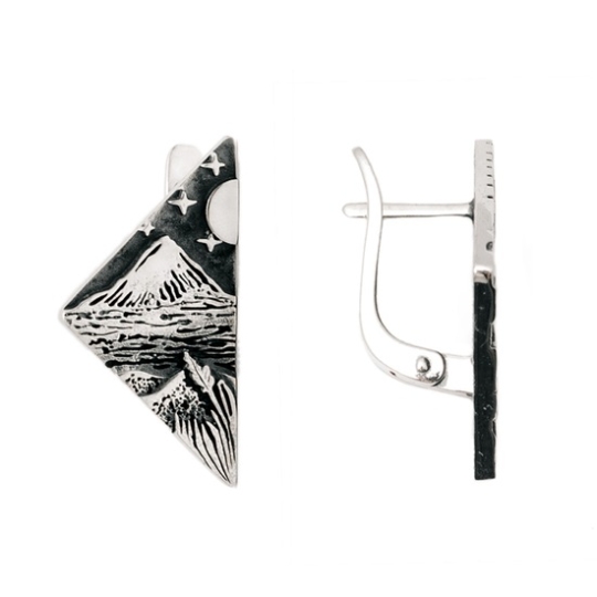 Серьги из серебра с ювелирными кристаллами