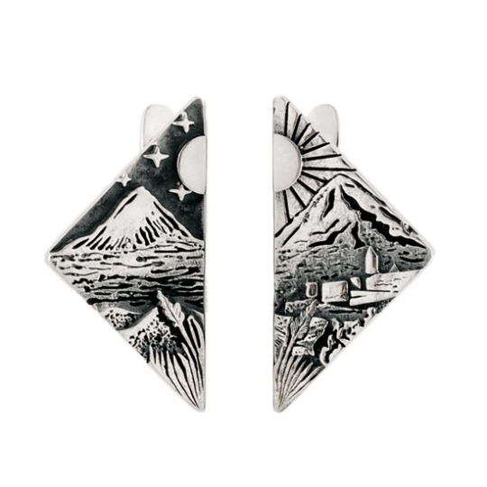 Серьги из серебра с ювелирными кристаллами