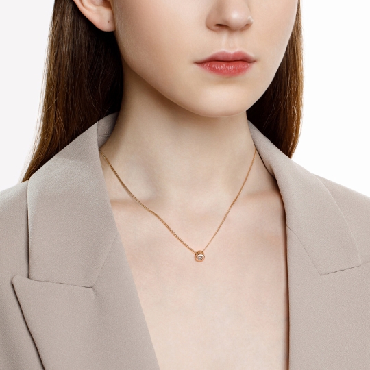 Подвеска из золота с бриллиантом