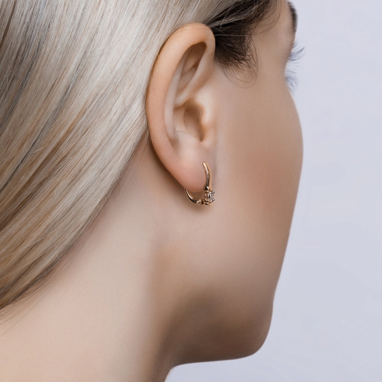 Кольцо из золота с бриллиантом