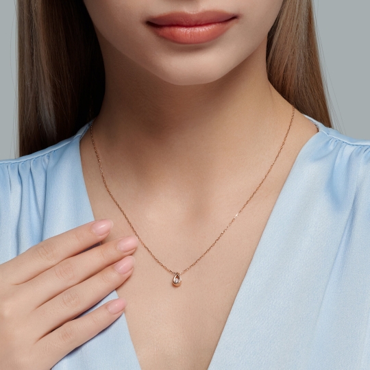 Подвеска из золота с бриллиантами