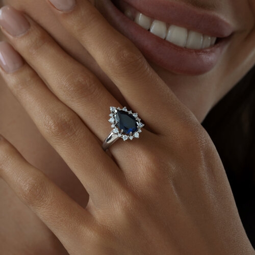 Кольцо из серебра с кристальной тканью