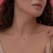 Подвеска из золота с бриллиантами и изумрудом