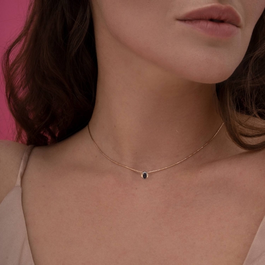 Подвеска из золота с бриллиантами и изумрудом