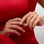 Кольцо на фалангу из золота с фианитами