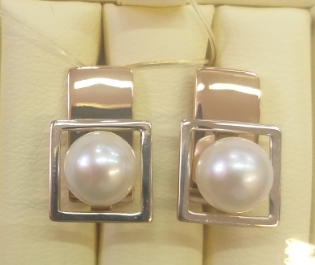 Серьги из золота с фианитами