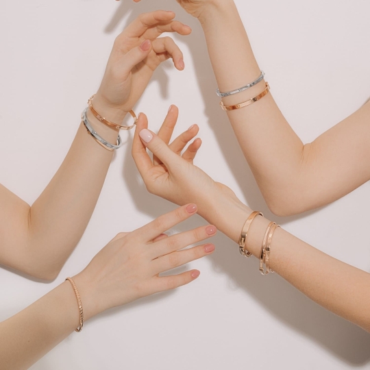 Серьги из лимонного золота с фианитами