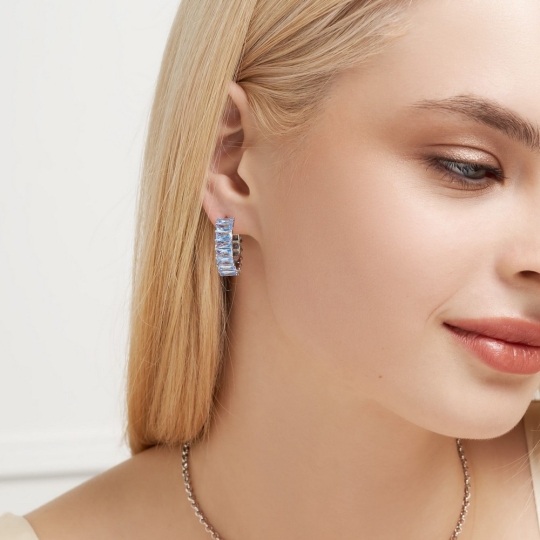 Серьги из серебра с фианитами