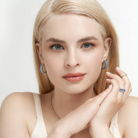 Серьги из серебра с фианитами