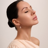 Серьги из золота с фианитами