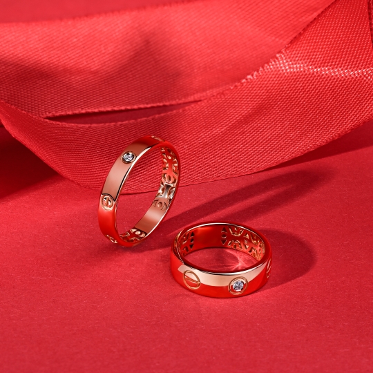 Кольцо из золота с гранатом и фианитами