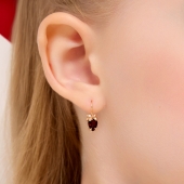 Серьги из золота с гранатами