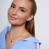Подвеска из золота с ониксом