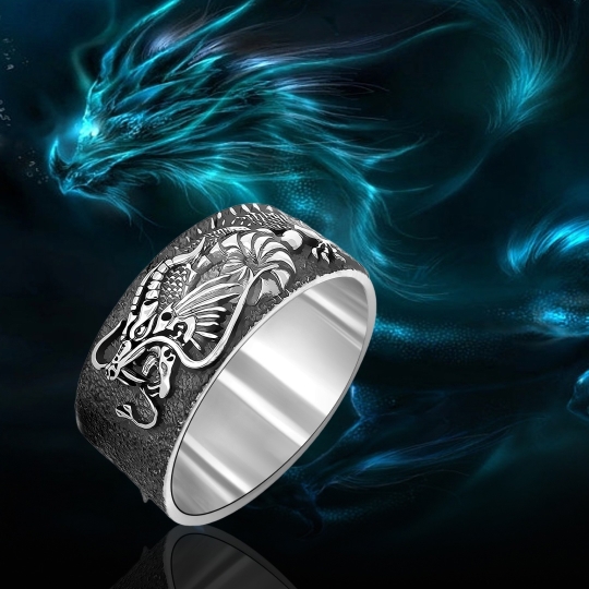 Кольцо из серебра с чернением 