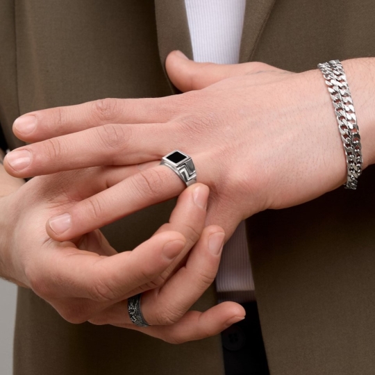 Кольцо из серебра с раухтопазом и фианитами