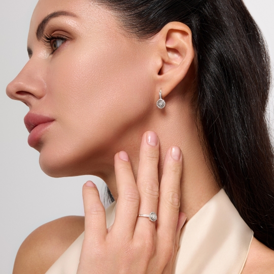 Кольцо из золота с бриллиантами