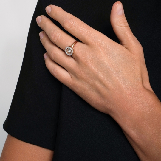 Кольцо из золота с бриллиантами и 