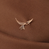 Брошь из золота