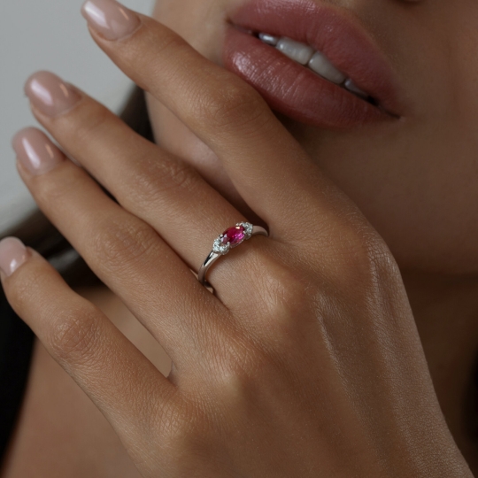 Кольцо из серебра со Swarovski Zirconia